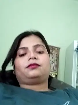 Snapshot of Missridhi chatting on 06/26/26, 05:45 Missridhi online show from 06/26/26, 05:45