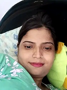 Snapshot of Missridhi chatting on 07/12/26, 03:30 Missridhi online show from 07/12/26, 03:30
