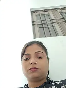 Snapshot of Missridhi chatting on 07/31/26, 05:07 Missridhi online show from 07/31/26, 05:07