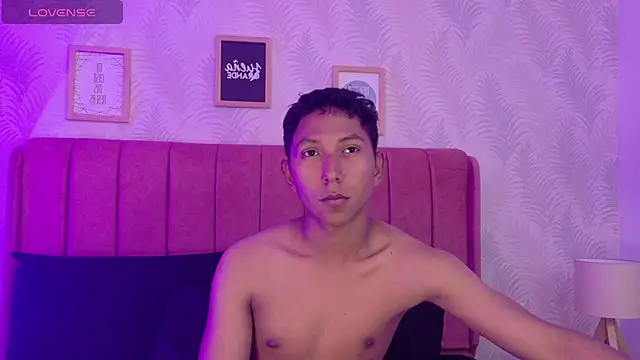 Snapshot of Nico_Velvet chatting on 06/11/26, 10:08 Nico Velvet online show from 06/11/26, 10:08