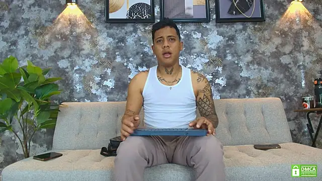 Alejandro and Deiby online show from 06/17/26, 10:39