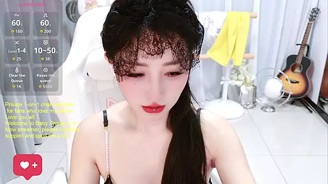 Snapshot of BabySnake chatting on 07/06/26, 02:36 BabySnake online show from 07/06/26, 02:36