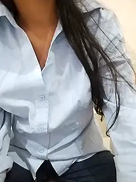 Riya5677 online show from 07/14/26, 04:06