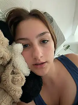 Violet Velvet online show from 07/18/26, 03:16