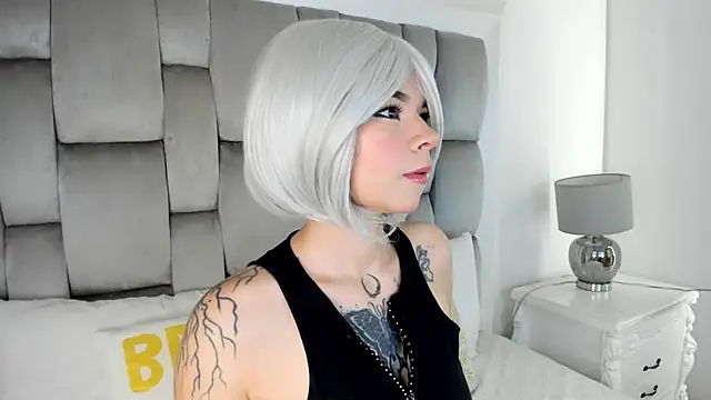 Snapshot of kitty_cat_7 chatting on 07/08/26, 03:55 kitty cat 7 online show from 07/08/26, 03:55