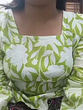 Snapshot of Bold-Divya1 chatting on 06/14/26, 04:09 Bold-Divya1 online show from 06/14/26, 04:09