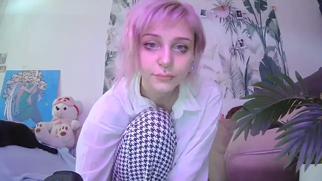 FreyaKatty online show from 06/19/26, 12:20