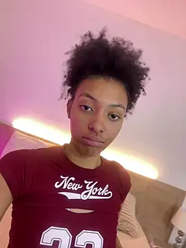 Snapshot of Kiara_Kamau_XXX chatting on 07/09/26, 11:47 Kiara Kamau XXX online show from 07/09/26, 11:47