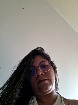 Snapshot of Dina_Phone chatting on 06/12/26, 06:18 Dina Phone online show from 06/12/26, 06:18