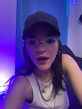 Snapshot of isajackson chatting on 07/09/26, 12:09 isajackson online show from 07/09/26, 12:09