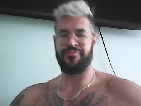 Snapshot of mrbighairychest chatting on 06/24/26, 03:33 mrbighairychest online show from 06/24/26, 03:33