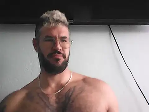 Snapshot of mrbighairychest chatting on 07/09/26, 03:49 mrbighairychest online show from 07/09/26, 03:49