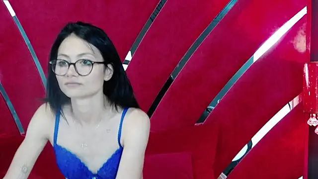Snapshot of MayaLeey chatting on 06/15/26, 04:20 MayaLeey online show from 06/15/26, 04:20