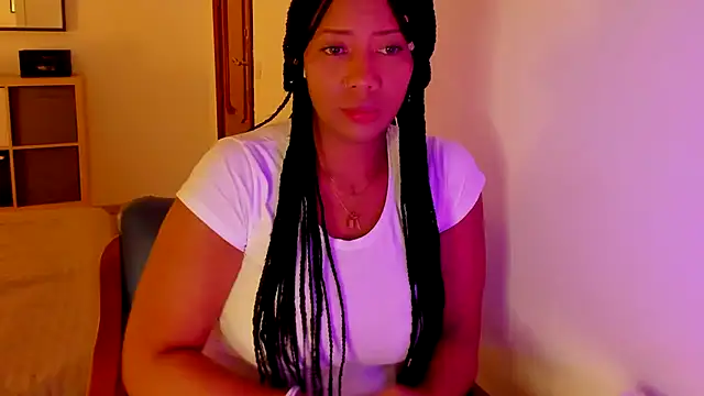 NicolePasqualott online show from 09/30/25, 07:30