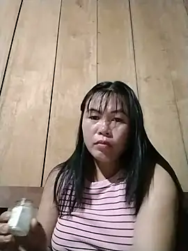 Snapshot of -Lemi- chatting on 06/29/26, 01:11 -Lemi- online show from 06/29/26, 01:11