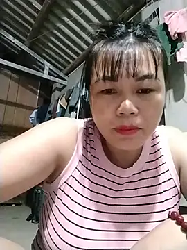 Snapshot of -Lemi- chatting on 07/15/26, 11:48 -Lemi- online show from 07/15/26, 11:48