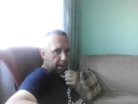Snapshot of RafalekRozmarynowski81 chatting on 07/20/26, 06:49 RafalekRozmarynowski81 online show from 07/20/26, 06:49