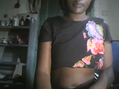 Snapshot of Nickitalove chatting on 06/19/26, 02:43 Nickitalove online show from 06/19/26, 02:43