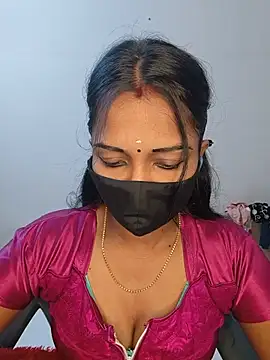YALINITWO7 TAMIL online show from 07/16/26, 05:13