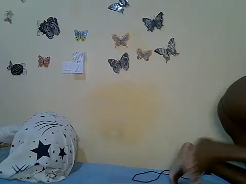 Snapshot of Selassie- chatting on 07/22/26, 05:32 Selassie- online show from 07/22/26, 05:32