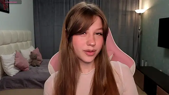lilymoore69 online show from 06/25/26, 10:03