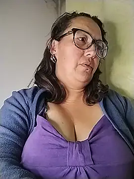 Snapshot of _Saraqueen-- chatting on 07/12/26, 02:13 Saraqueen-- online show from 07/12/26, 02:13