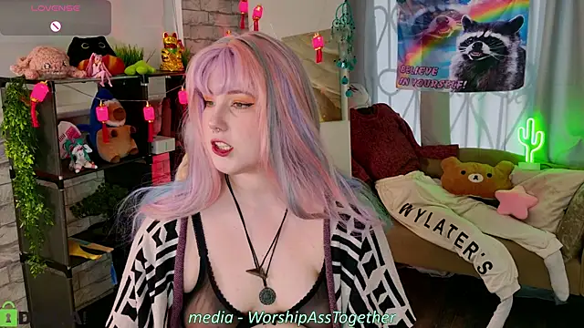Snapshot of Candy-yeah chatting on 07/10/26, 01:10 Candy-yeah online show from 07/10/26, 01:10
