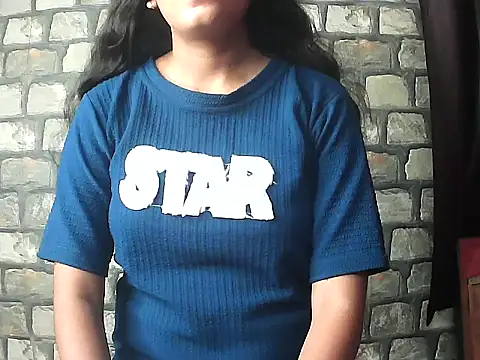 Snapshot of CUTIE-PARI- chatting on 06/15/26, 07:54 CUTIE-PARI- online show from 06/15/26, 07:54