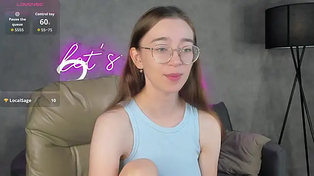 Snapshot of Lucy_Green chatting on 07/30/26, 12:42 Lucy Green online show from 07/30/26, 12:42