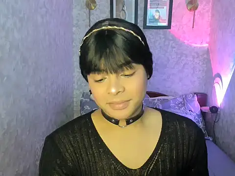 Snapshot of emily_rosue_ chatting on 07/18/26, 01:54 emily rosue online show from 07/18/26, 01:54