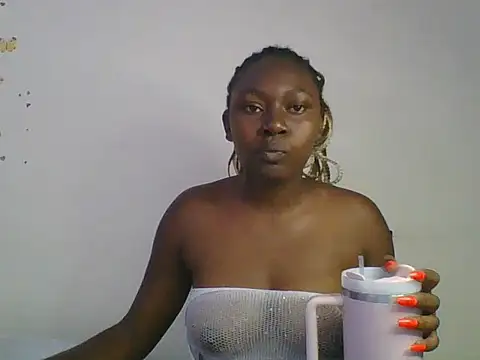 Snapshot of KittyyTemptation chatting on 06/21/26, 04:09 KittyyTemptation online show from 06/21/26, 04:09