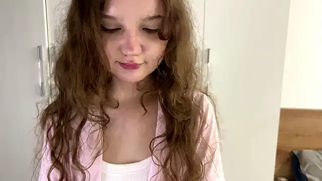 Snapshot of Ela_Wish chatting on 06/27/26, 07:30 Ela Wish online show from 06/27/26, 07:30