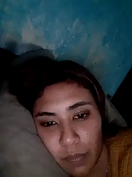 Snapshot of Flor_caliente chatting on 08/03/26, 02:33 Flor caliente online show from 08/03/26, 02:33