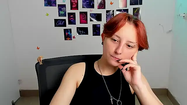 Snapshot of Dilara_Kiss_ chatting on 06/30/26, 05:19 Dilara Kiss online show from 06/30/26, 05:19