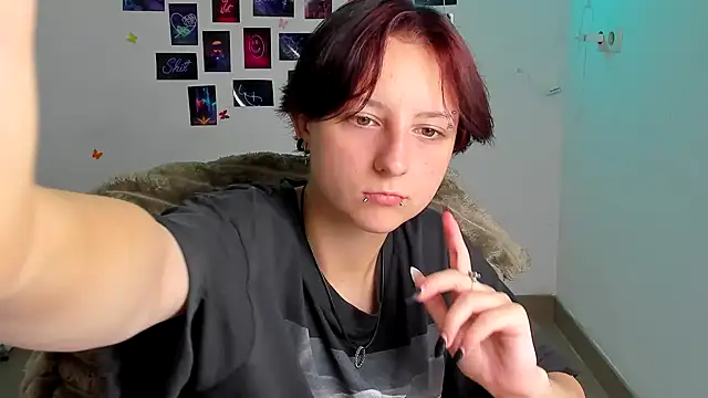 Snapshot of Dilara_Kiss_ chatting on 07/15/26, 05:12 Dilara Kiss online show from 07/15/26, 05:12