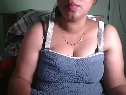 Snapshot of Tamil_Shailu chatting on 07/16/26, 01:17 Tamil Shailu online show from 07/16/26, 01:17