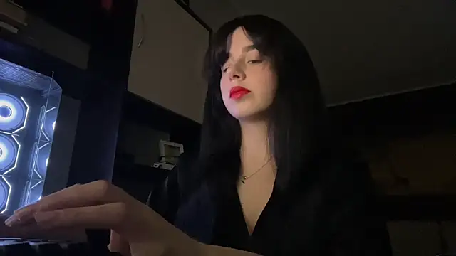 Snapshot of Secret_Vanilla_ chatting on 07/20/26, 04:16 Secret Vanilla online show from 07/20/26, 04:16