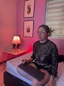 tifannyy 1dh online show from 06/19/26, 11:25
