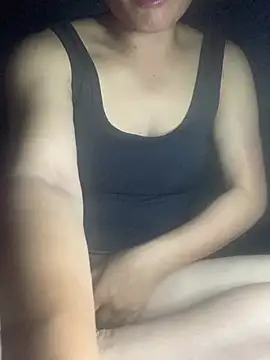 Snapshot of Nelly_sexy chatting on 07/29/26, 02:37 Nelly sexy online show from 07/29/26, 02:37