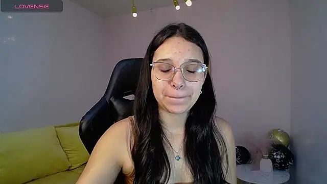 Snapshot of Lia_Rose_ch chatting on 07/03/26, 12:22 Lia Rose ch online show from 07/03/26, 12:22