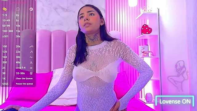 Snapshot of LunaRose18 chatting on 07/19/26, 02:59 LunaRose18 online show from 07/19/26, 02:59