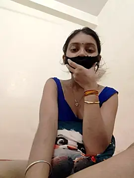 Snapshot of pooja_riya chatting on 07/07/26, 06:47 pooja riya online show from 07/07/26, 06:47