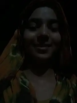 Snapshot of Simran_143 chatting on 07/13/26, 04:32 Simran 143 online show from 07/13/26, 04:32