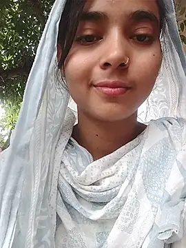 Snapshot of Simran_143 chatting on 07/30/26, 05:17 Simran 143 online show from 07/30/26, 05:17
