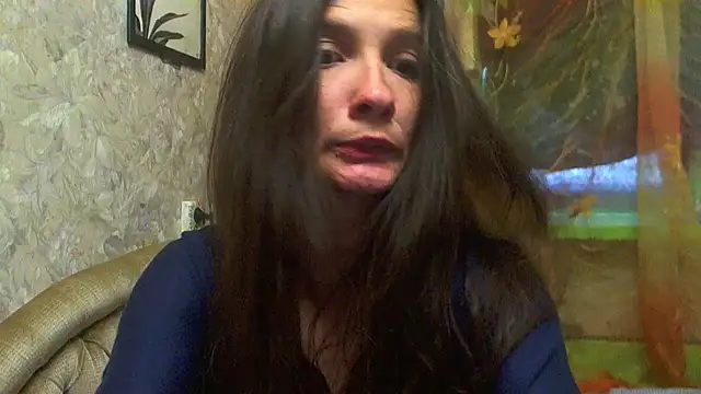 Snapshot of Alison_Wale chatting on 06/26/26, 02:43 Alison Wale online show from 06/26/26, 02:43