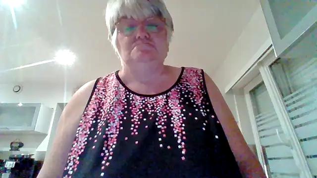 Snapshot of coquinesensuel chatting on 07/03/26, 08:15 coquinesensuel online show from 07/03/26, 08:15
