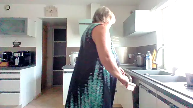 Snapshot of coquinesensuel chatting on 07/19/26, 07:12 coquinesensuel online show from 07/19/26, 07:12