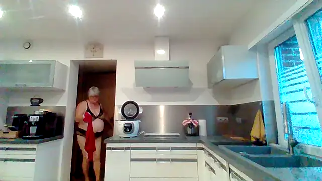 Snapshot of coquinesensuel chatting on 07/21/26, 07:38 coquinesensuel online show from 07/21/26, 07:38