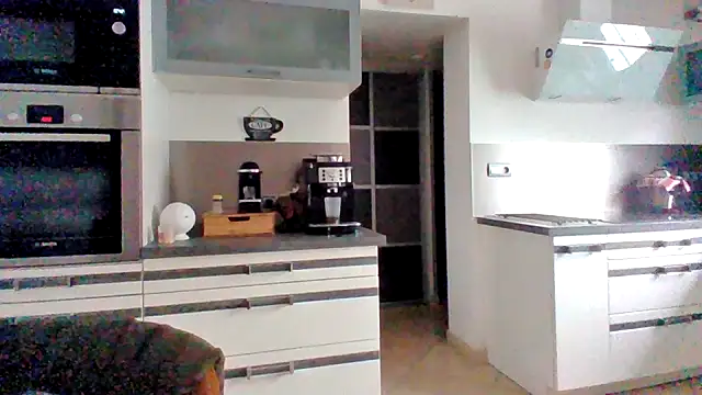 Snapshot of coquinesensuel chatting on 07/26/26, 08:43 coquinesensuel online show from 07/26/26, 08:43