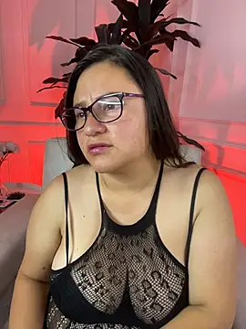 Snapshot of LuisAny chatting on 07/19/26, 03:32 LuisAny online show from 07/19/26, 03:32